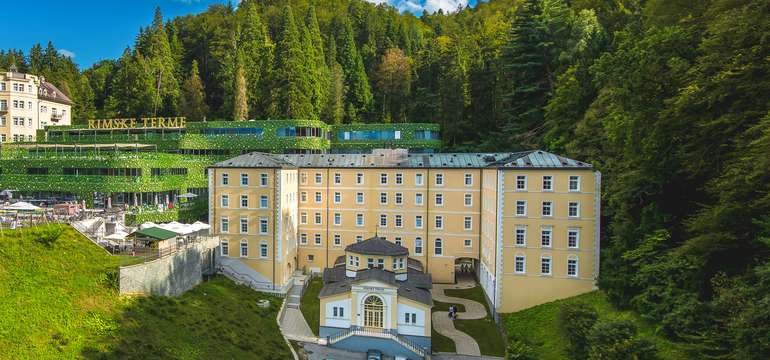 Hotel Zdraviliški dvor 