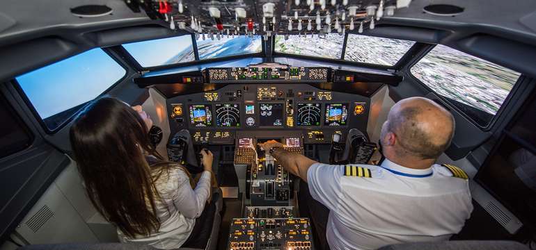 Let na simulátore Boeingu 737
