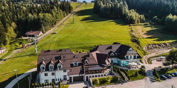 Obľúbený Kompleks Beskid*** ihneď pri lyžiarskom svahu s neobmedzeným wellness a polpenziou/Poľsko - koło Rabki Zdrój