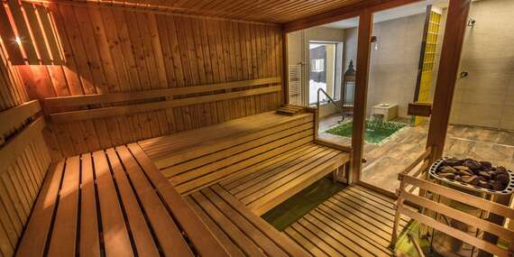 Krásne moderné chatky Hotela Granit Smrekovica*** v srdci Veľkej Fatry s wellness a polpenziou/Ružomberok