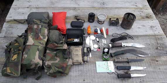 Kurzy prežitia, zlaňovania, zvládania krízových situácií a prvej pomoci vo Výcvikovom centre prežitia v Zohore/Záhorie - Zohor