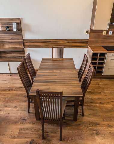 Ubytovanie  v 28 moderne zariadených, dvojlôžkových apartmánoch v 3 kategóriách