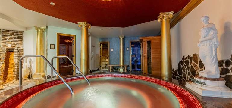 Neobmedzený vstup do wellness so saunami a jaccuzi