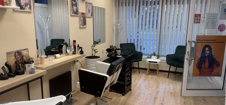 Kaderníctvo Monika, Tomášikova 33, Bratislava