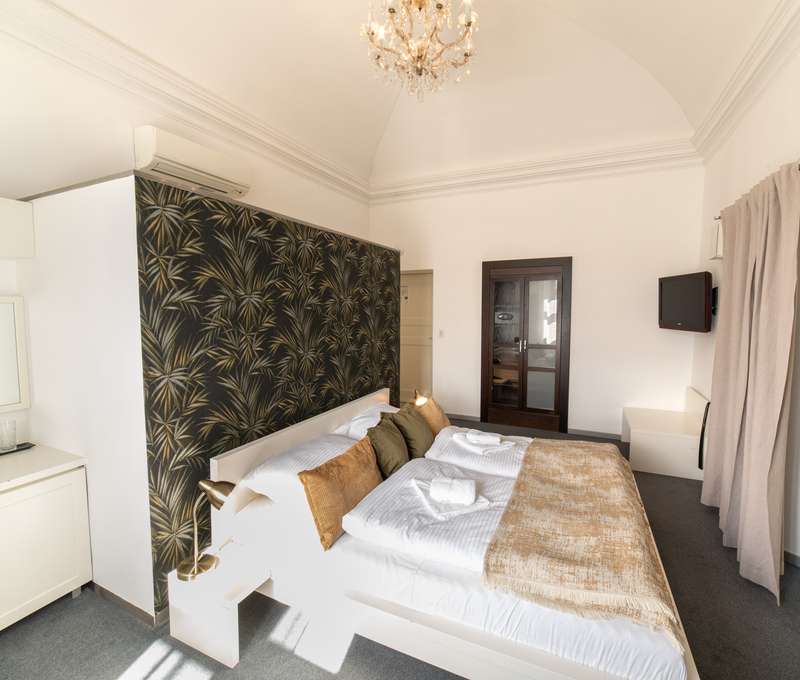Hotel Villa Nečas****, ubytovanie v dvojlôžkovej izbe Superior