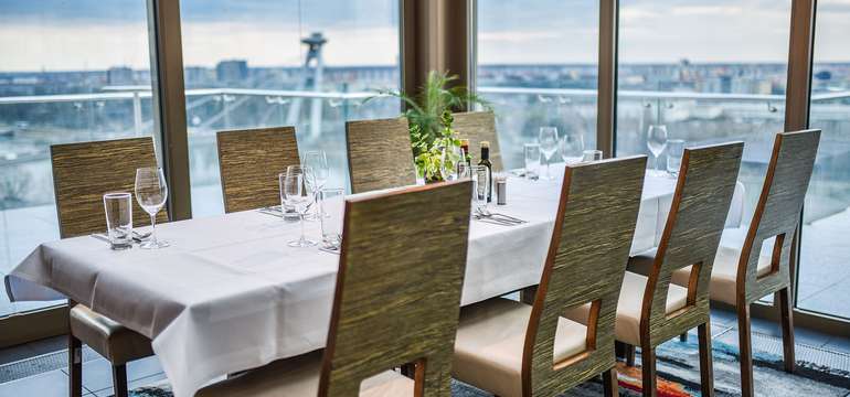 Restaurant Parlament - interiér