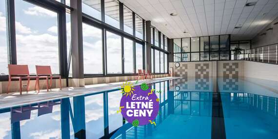EXTRA CENY: Leto na brehu Slnečných jazier v hoteli Dolphin - Adult friendly s neobmedzeným kúpaním v bazéne a polpenziou + lístok na Senecké leto 2025/Senec - Slnečné jazerá