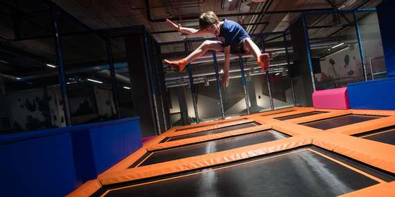 Jump Fun: jedinečné trampolínové centrá a najmodernejšie atrakcie pre malé aj veľké deti/Jump Fun Nivy