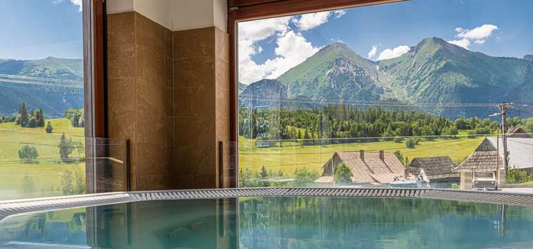 Penzión Ždiaranka, vírivka s výhľadom na Belianske Tatry