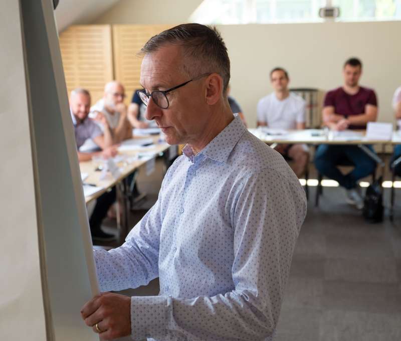 Motivácia pre každého až na 5 mesiacov alebo online tréning Obchodnícky reštart