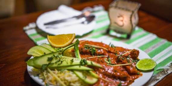 Pravá indická kuchyňa v Little India - kuracia tikka masala alebo butter chicken/Košice - Staré Mesto