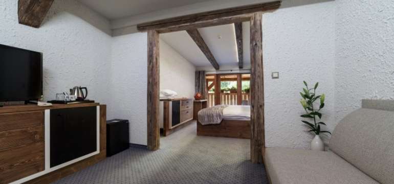Jednospálňový apartmán superior s balkónom