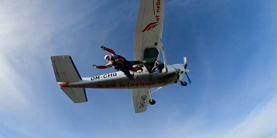 Darčeková poukážka na tandemové zoskoky od Let nebom/Slovensko