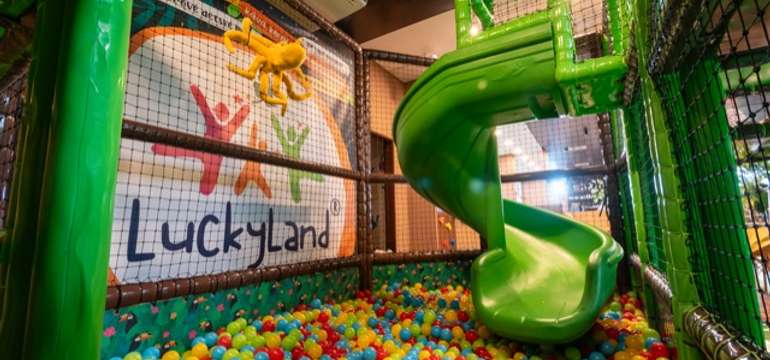 Funpark pre deti s rôznými atrakciami