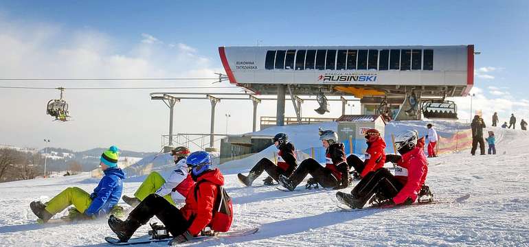 V Rusin-Ski sa zabavia lyžiari aj snowboardisti