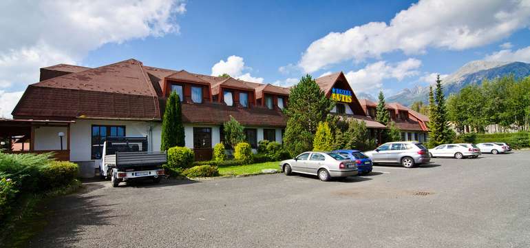 Z hotelu Autis*** v Dolním Smokovci se vám naskytne krásný výhled na tatranské vrcholy