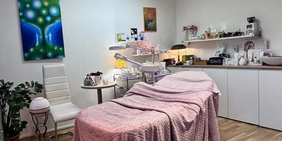 Laminácia obočia a lash lift mihalníc v salóne Kozmetika LUX/Bratislava - Ružinov