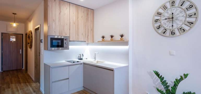 Štúdio 5.2  sa nachádza na  2. poschodí apartmánového domu