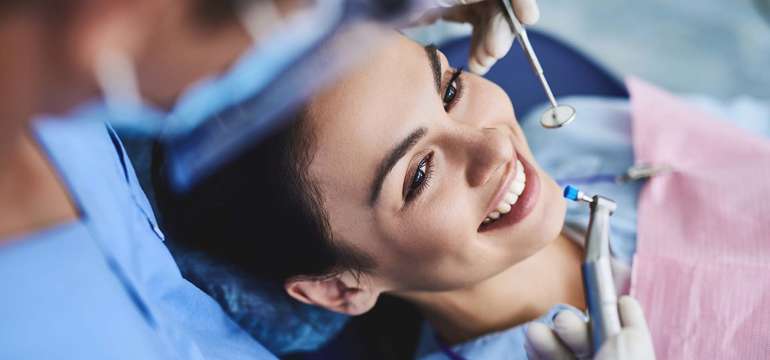Dentálna hygiena alebo prehliadka s RTG v Black & Gold Dental Clinic