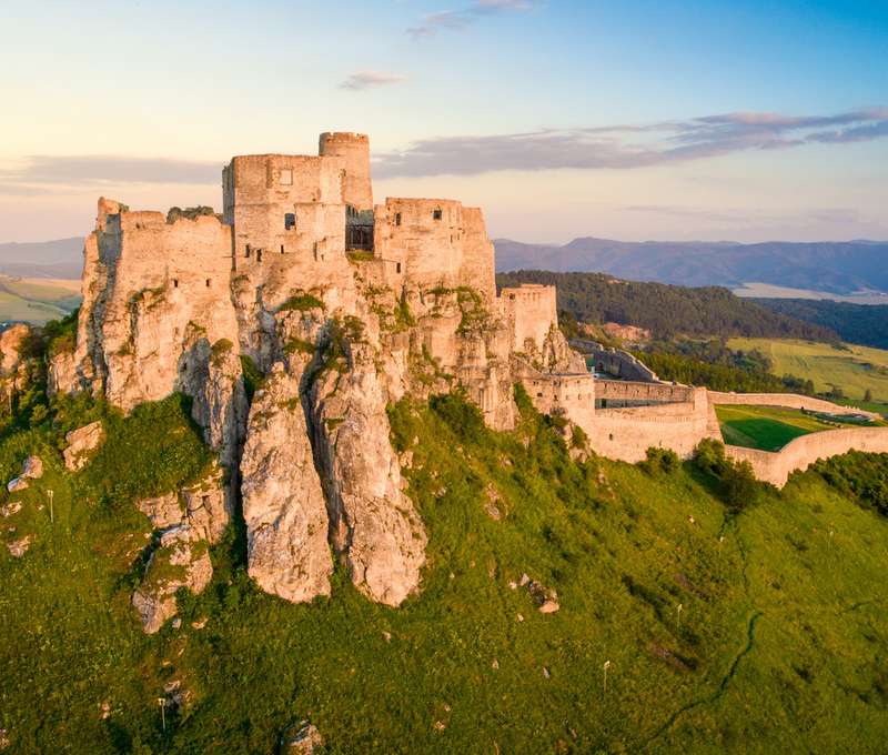 Užite si romantiku s jedinečným výhľadom na hrad