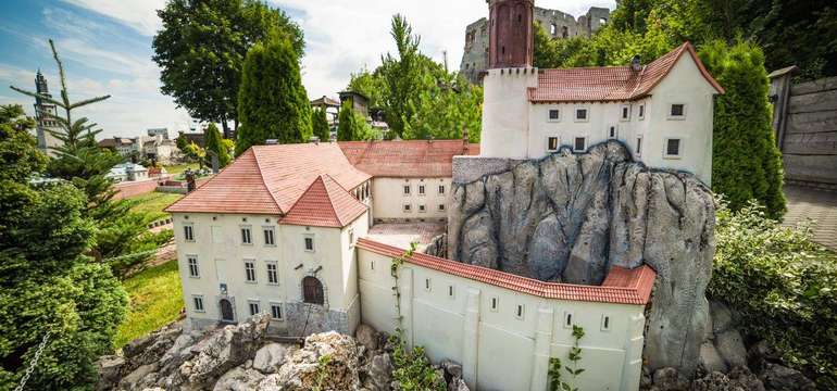Zábavný park Ogrodzieniec v Poľsku - Park miniatúr