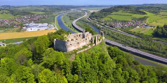 Apartmány hotela Garni na Považí s dieťaťom do 12 rokov zdarma + domáca Sacherka, káva a obrovská pizza/Považská Bystrica