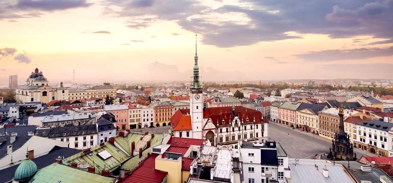 Hanácká metropola Olomouc je obľúbeným cieľom výletov