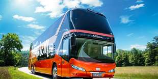 Dopravu moderným autobusom si môžete dokúpiť priamo v CK ČESKÉ KORMIDLO