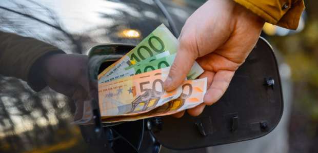 ako usetrit pri jazde autom