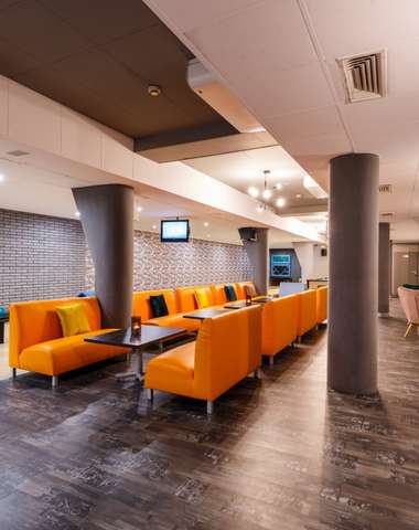 Wilga*** je jediným hotelom v Krakove s profesionálnym bowlingom
