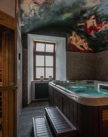 V Chateau Krakovany nájdete aj útulné wellness - fínska sauna a vírivka