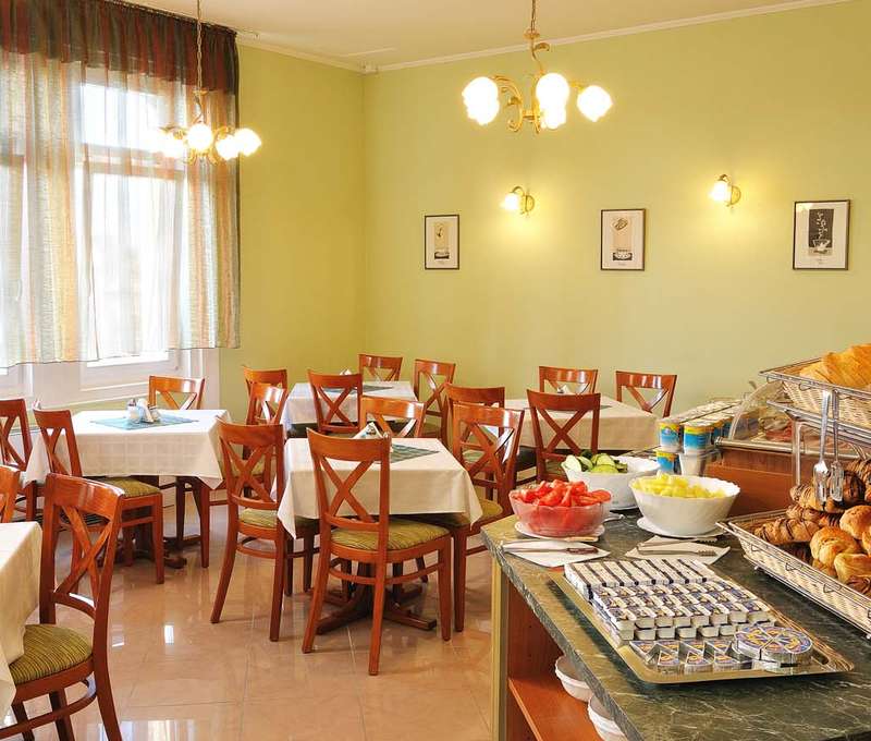 Baross City Hotel