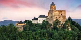 Vstupné na Ľubovniansky hrad a do skanzenu pre deti a dospelých