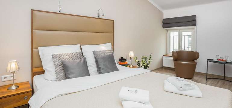  Pergamin Royal Apartments