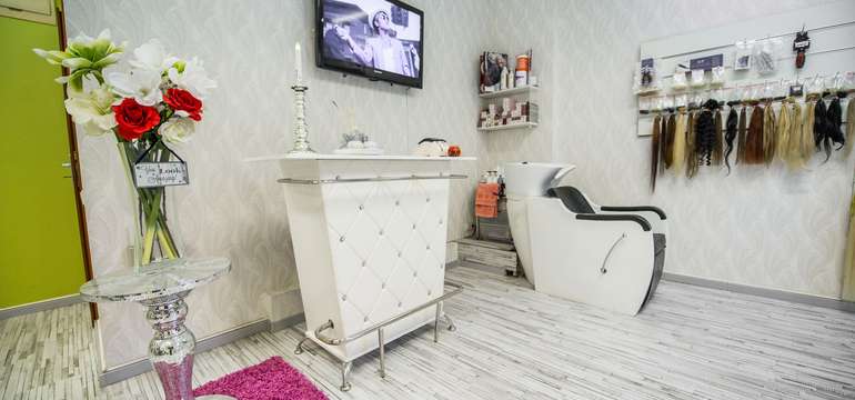 Príjemné a štýlové priestory salónu Elegancehair