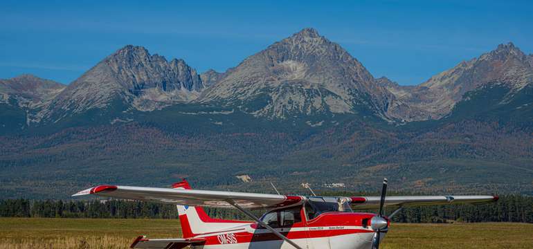 Let lietadlami typu Cessna 172 (4-miestne lietadlo)