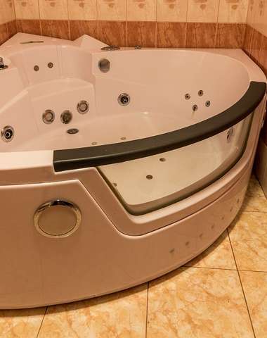 V hotelu je k dispozici také finská sauna, vířivka a parní lázeň