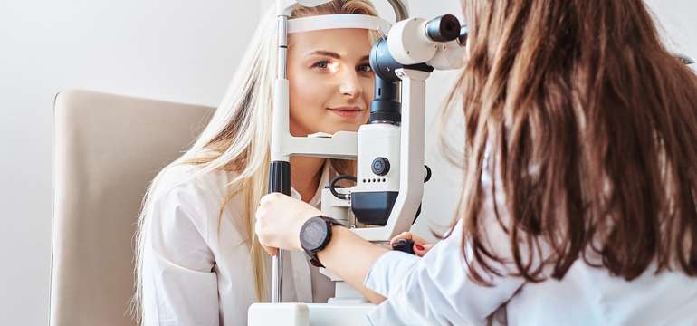 Samotný zákrok dopĺňa dôkladné vyšetrenie a následná 3-mesačná starostlivosť