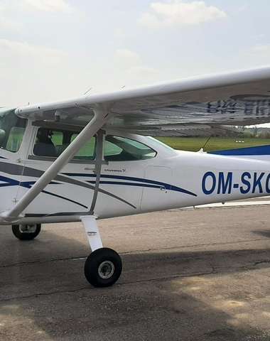 Letí sa na lietadle Cessna M182