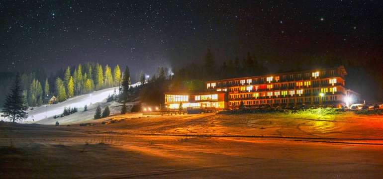 V Ski Monkova dolina máte taktiež možnosť večerného lyžovania