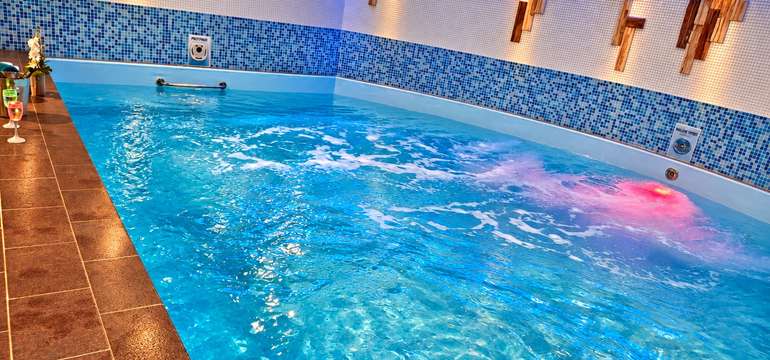 Sauna a wellness v Bratislave s relaxačným bazénom vo WX hotel