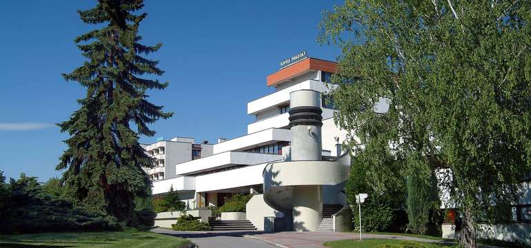 Ensana Vietoris*** v Kúpeľoch Smrdáky s polpenziou a procedúrou