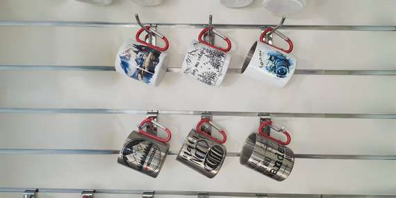 Slovenské turistické nerezové a smaltované termohrnčeky s krásnymi motívmi/Slovensko