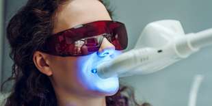 Neperoxidové šetrné bielenie zubov