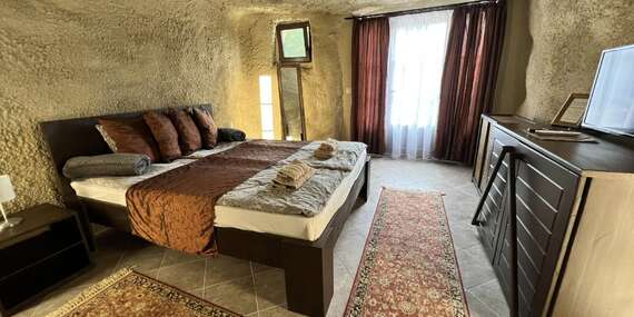 Unikátne jaskynné apartmány Sirocave neďaleko hraníc s plnou penziou aj romantikou do wellness/Maďarsko - Sirok