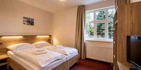 Penzión Lomnicky s výhľadom na Lomnický štít so stravou a vstupom do útulného wellness/Vysoké Tatry - Stará Lesná