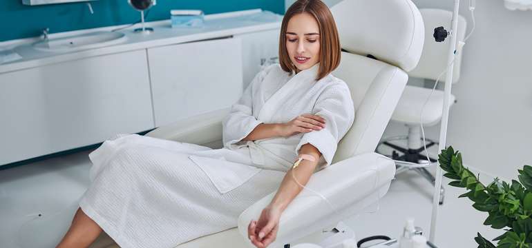 Infúzna terapia vitamínom C na rehabilitačnej Klinike ReFit