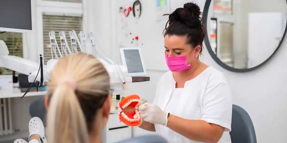 Dentálna hygiena s pieskovaním a bielenie zubov v Ariandent/Bratislava - Petržalka