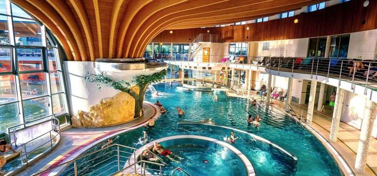 Termálne kúpalisko Podhájska iba 1500 metrov od ubytovania