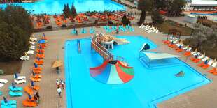 Apartmány Solaris stoja len 80 m od termálneho kúpaliska Vadaš v Štúrove